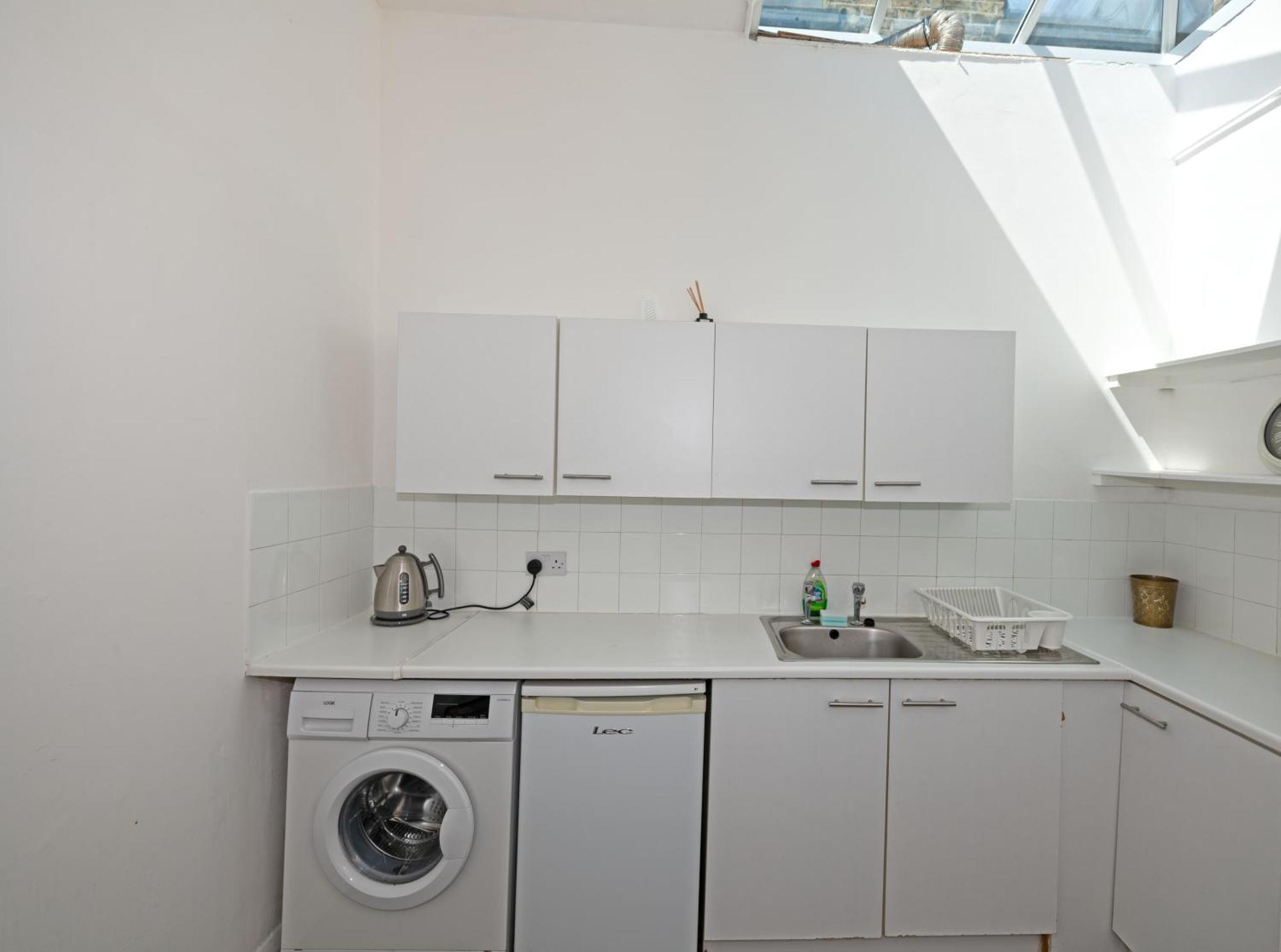 Flat In Clapham Budget Friendly Stay لندن المظهر الخارجي الصورة
