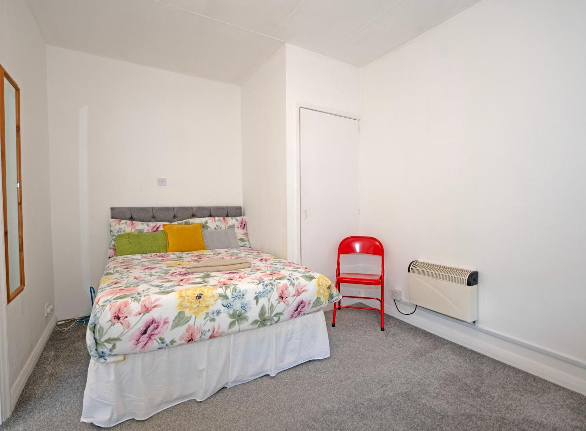 Flat In Clapham Budget Friendly Stay لندن المظهر الخارجي الصورة
