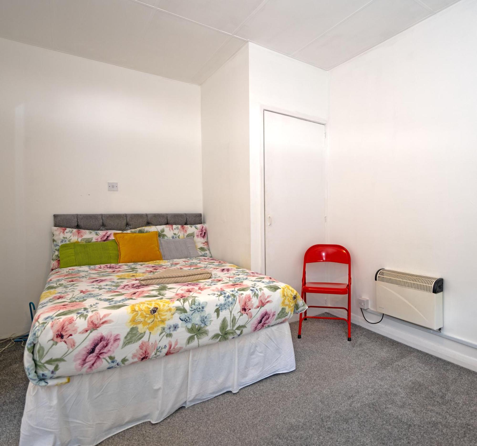 Flat In Clapham Budget Friendly Stay لندن المظهر الخارجي الصورة